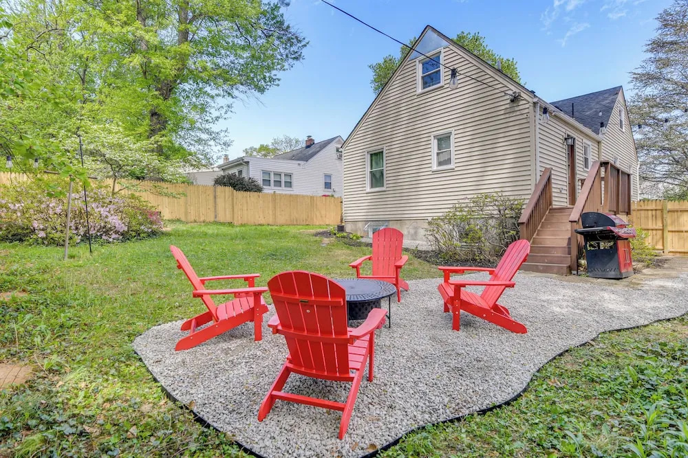 'the Red Door' Stylish Family Home in Falls Church