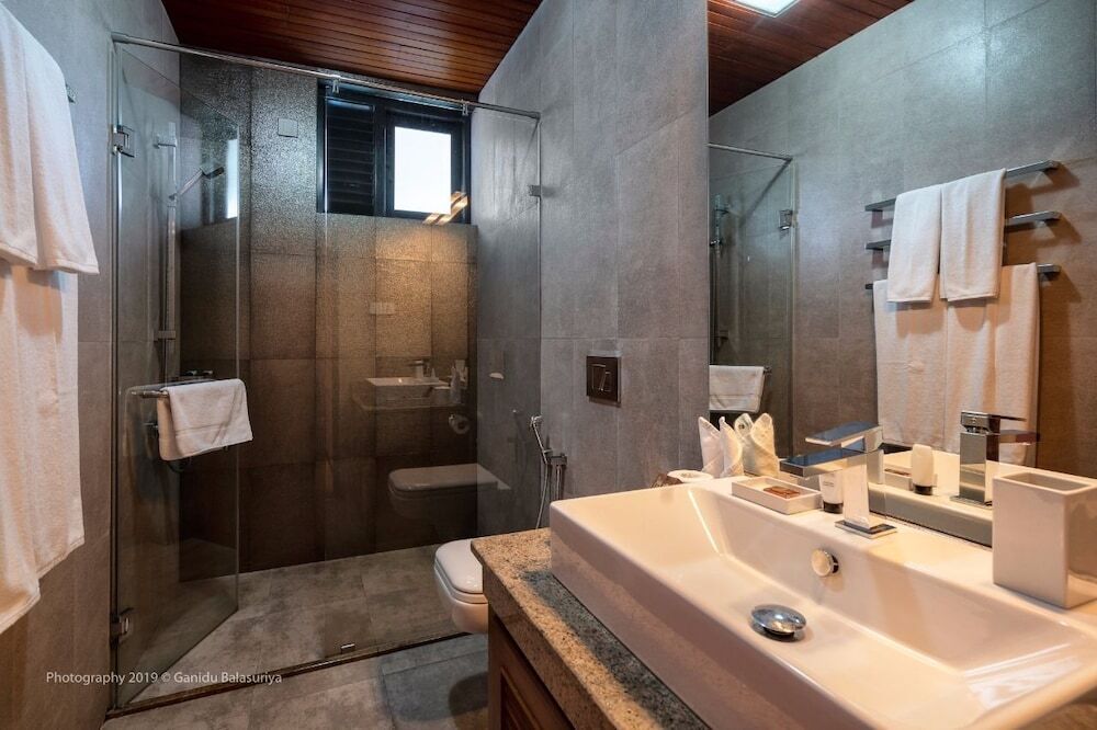 Clove Villa