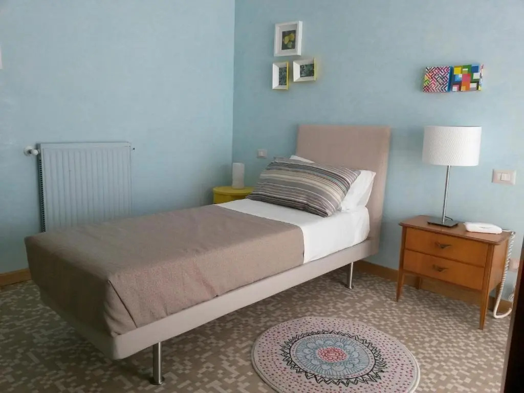 Deluxe Single room