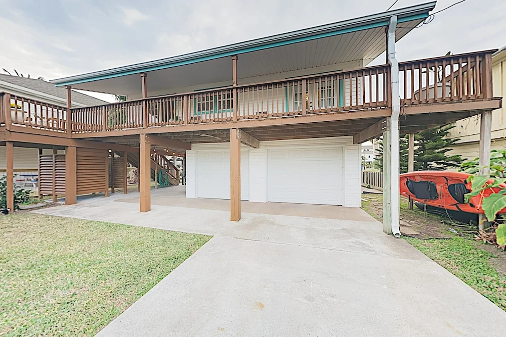 New Listing! West Bay Beauty w/ 3 Decks & Kayaks home