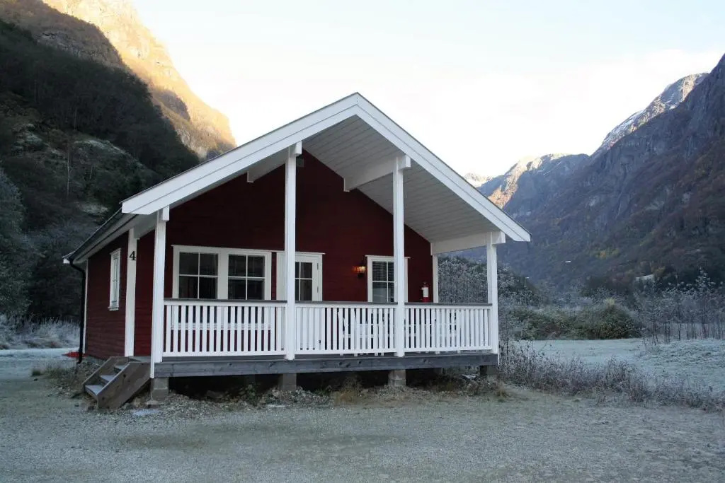 2 Bedrooms Cottage