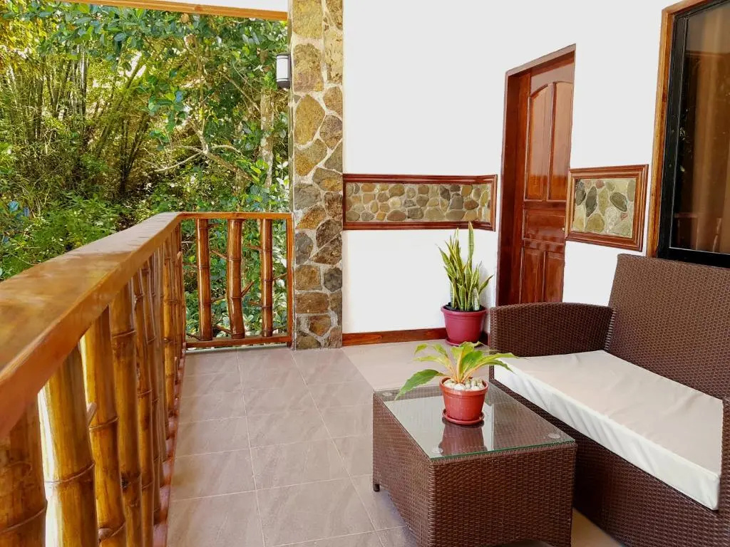 Deluxe Double room with sea view (full double bed)