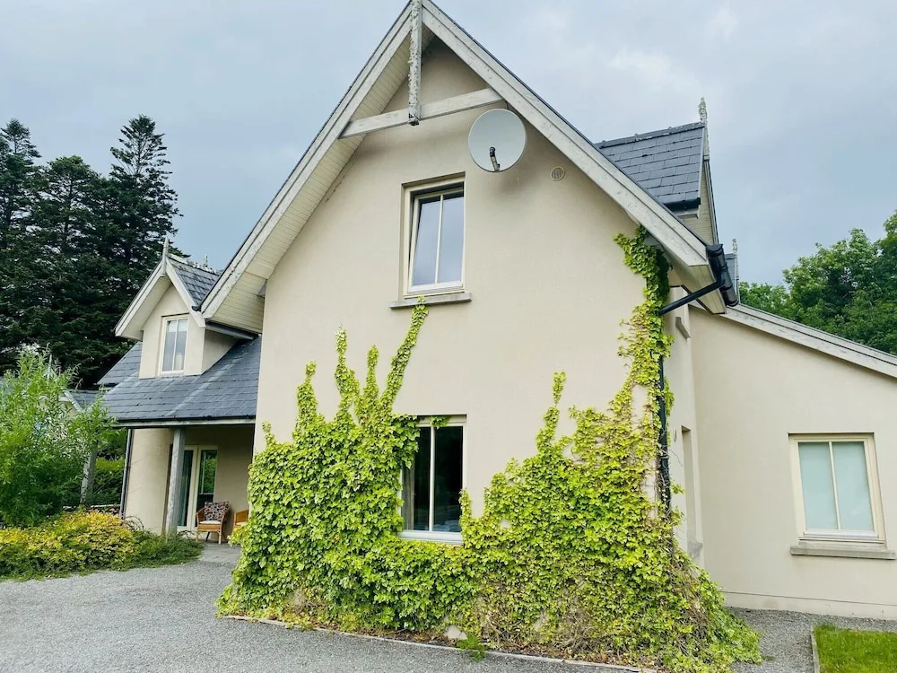 Detached 4 bedroom home just 2km from Kenmare