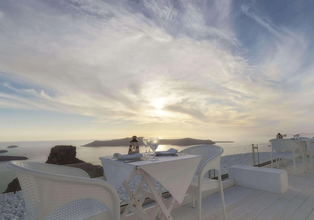 Tholos Resort
