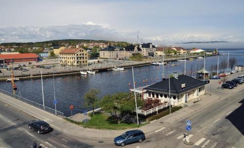 Beach & Waterfront