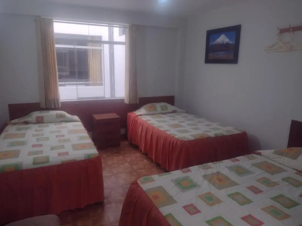 Standard Triple room