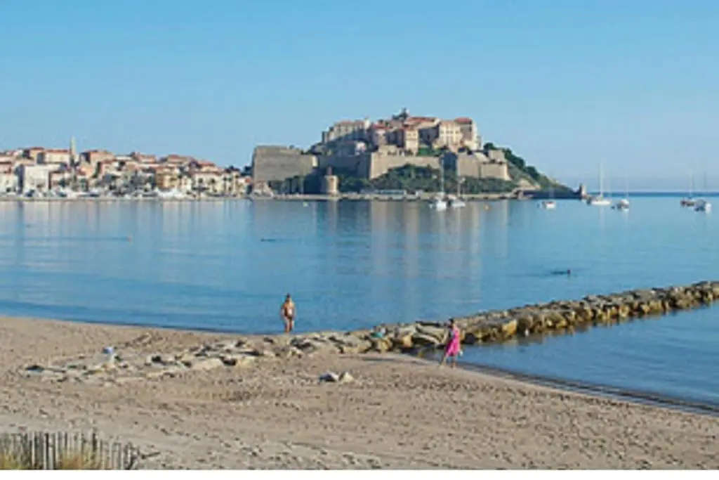 Beach & Waterfront