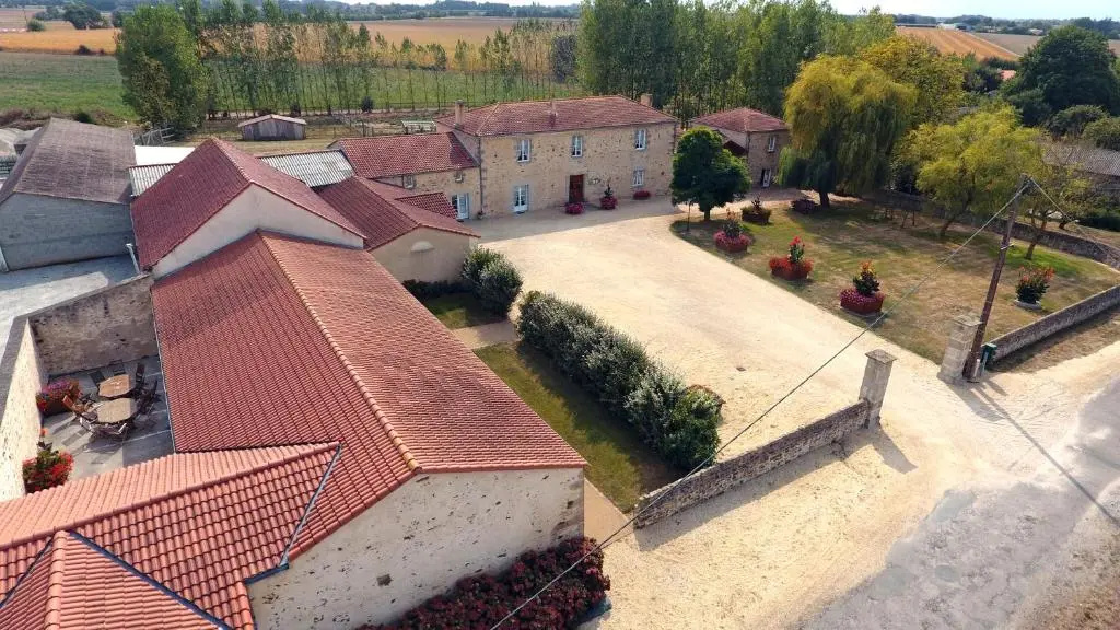 Voir la photo 1 — Le Logis du Château