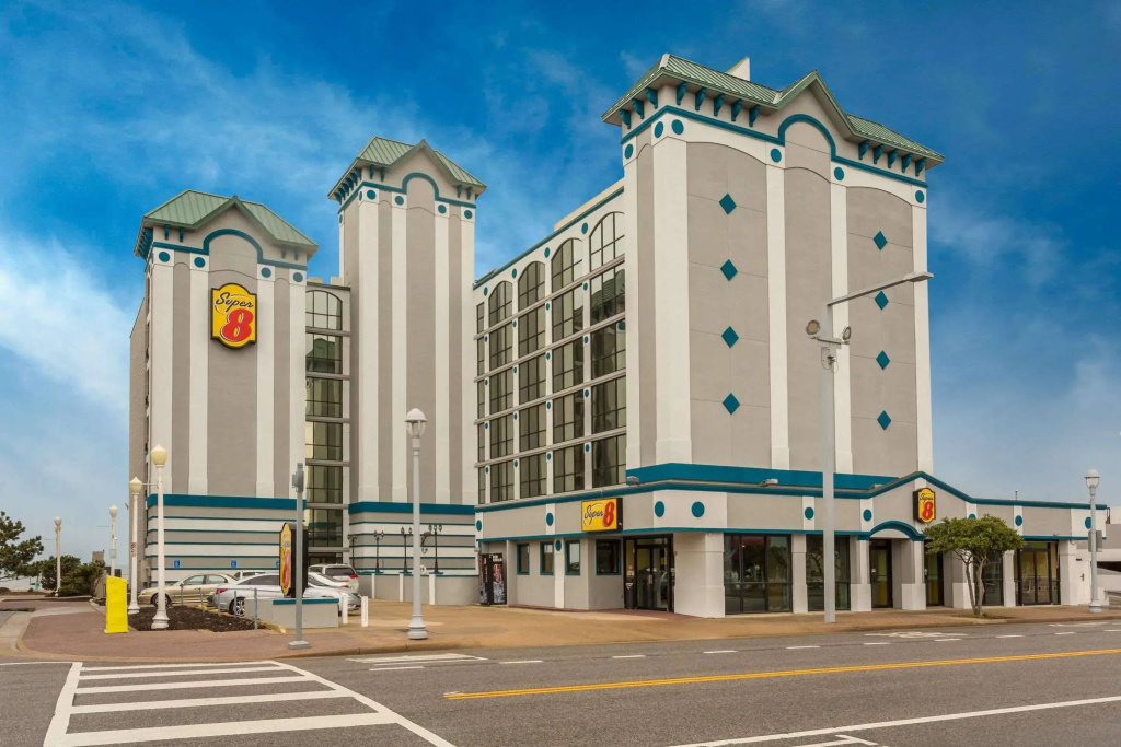Super 8 By Wyndham Virginia Beach Oceanfront