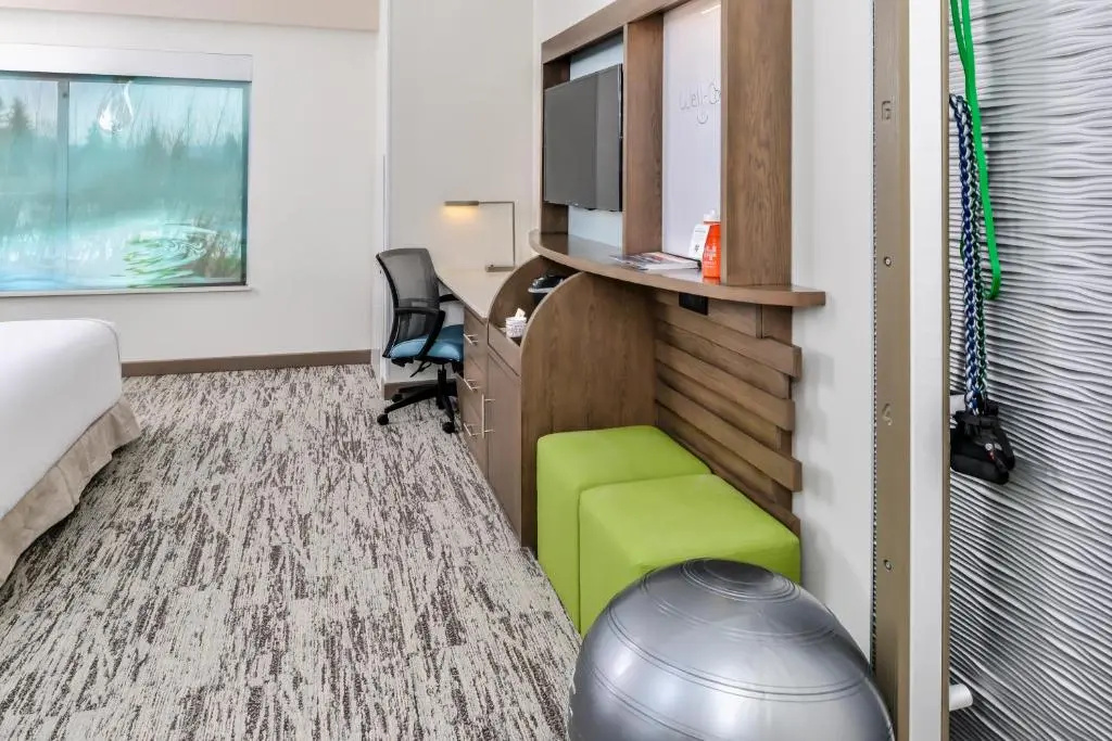 Deluxe Double room (full double bed)