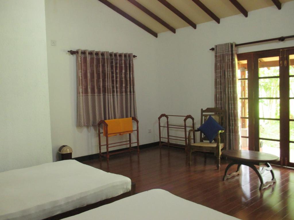 Kumbukgahawatta Hotel