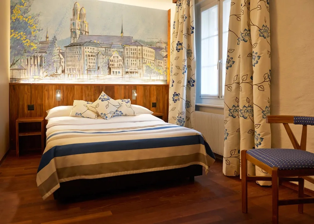 Economy Double room with city view (full double bed)