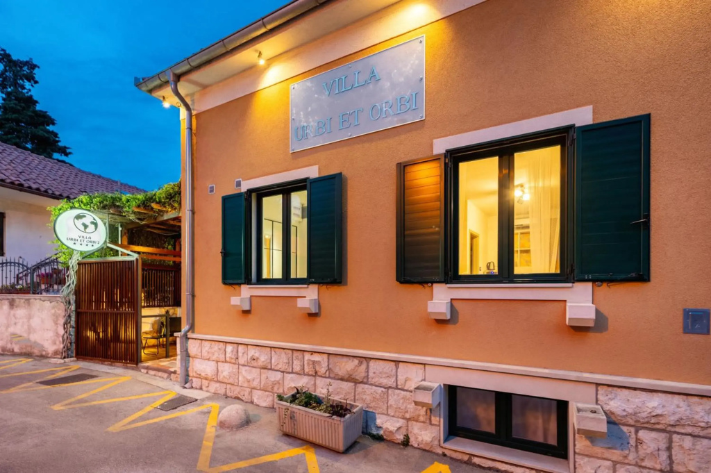 Villa Urbi et Orbi