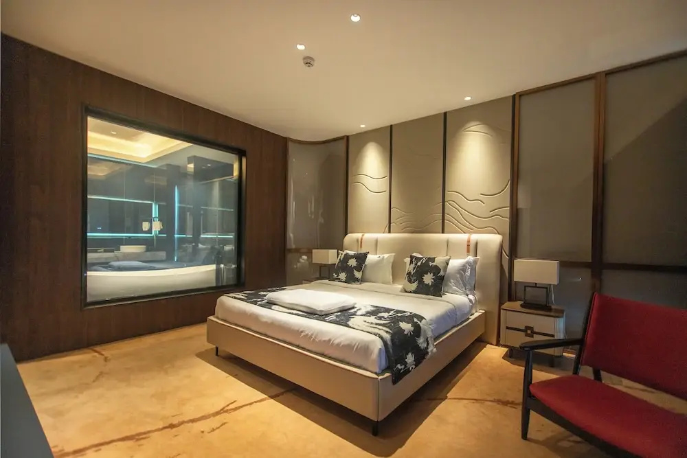 Standard Suite