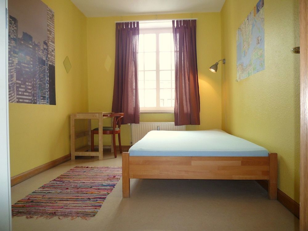 Image 4