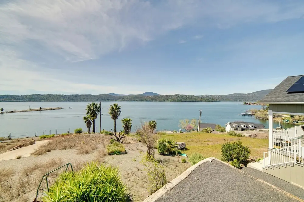 Clearlake Vacation Rental w/ Nearby Lake Access!