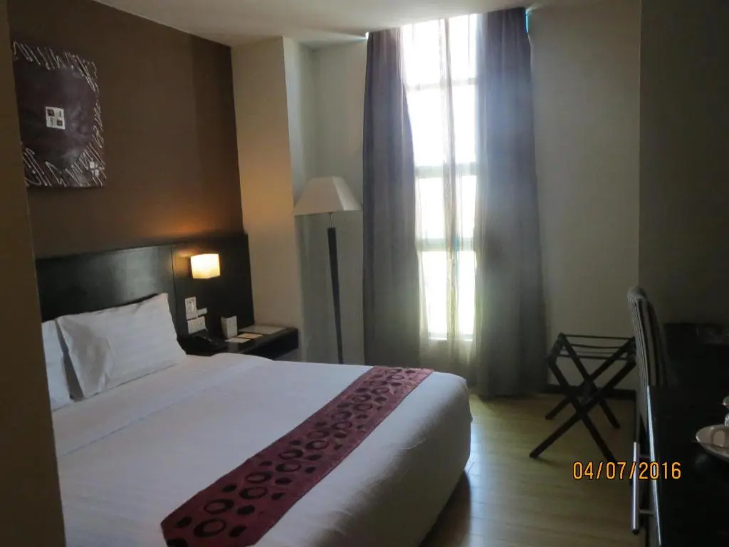 Tat Place Hotel - Chambres