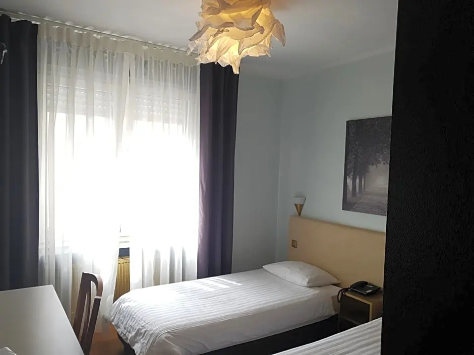 Yasha Hotel - Chambres