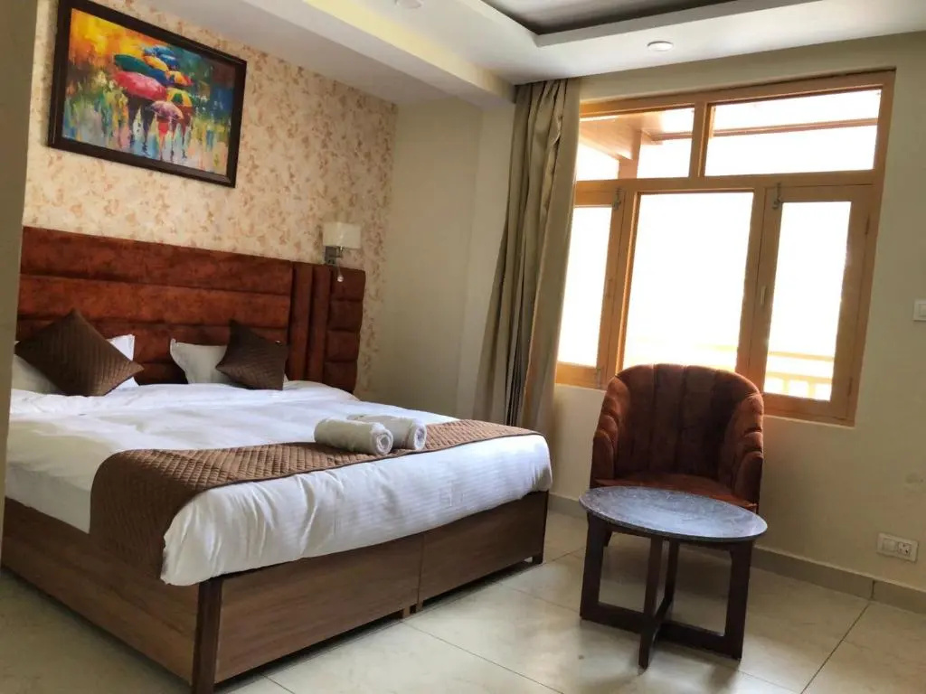 Superior Double room (full double bed)