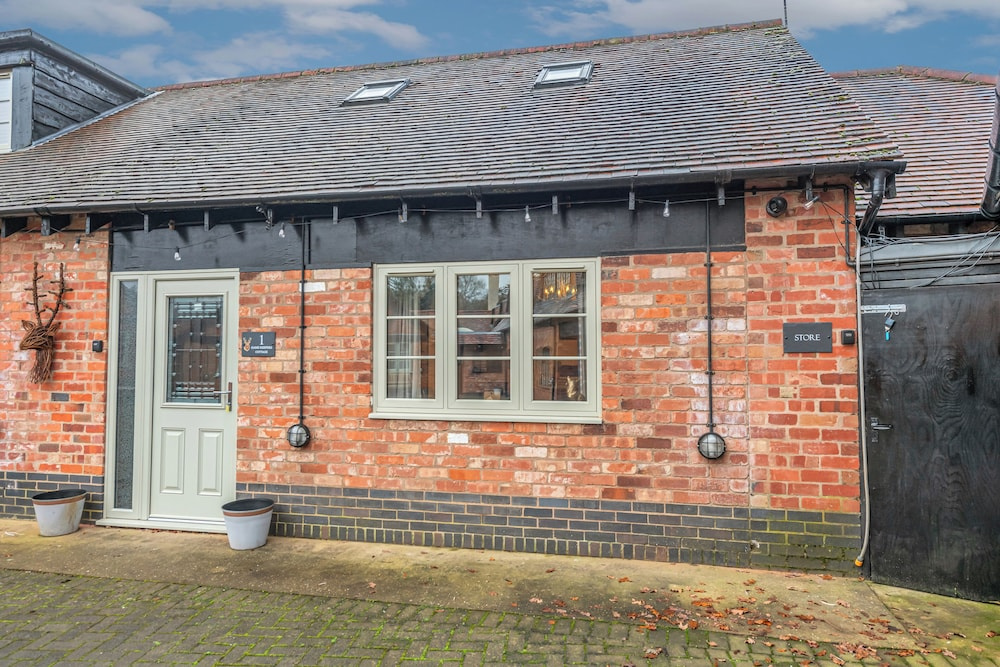 Pools Cottages | Warwickshire Countryside Luxury