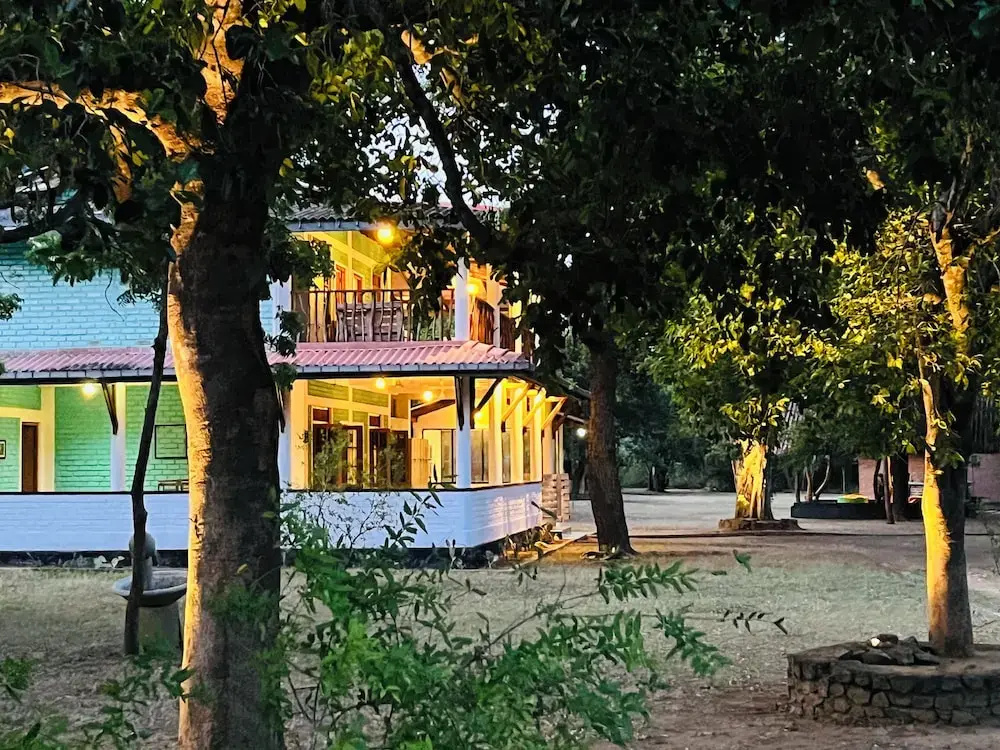 Funky Leopard Safari Lodge Bordering Yala National Park - Hostel
