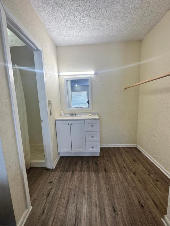Economy Inn