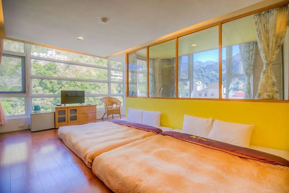 Crystal Hotel - Chambres