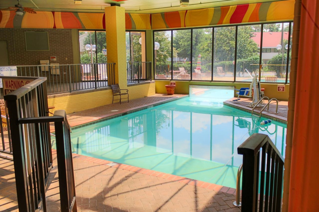 Ramada Plaza by Wyndham Atlanta Airport - 5