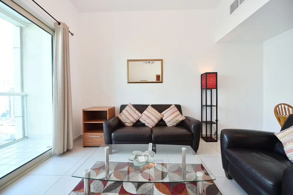 Mrnv - Furnished 1BR in Dubai Marina — фото