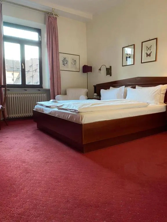 Superior Double room with city view (full double bed)