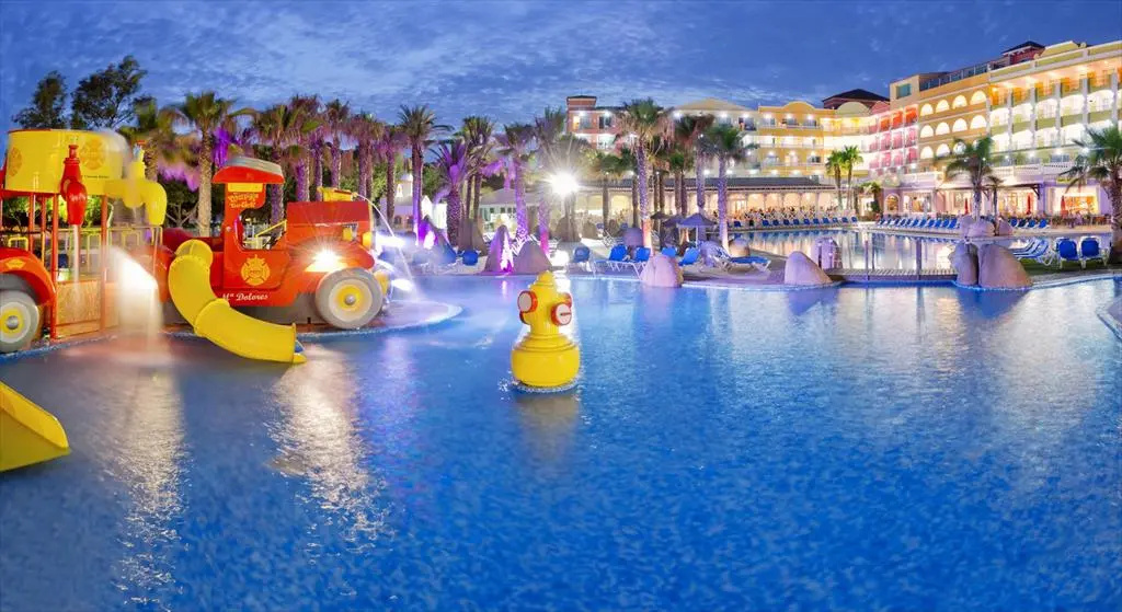 Mediterráneo Bay Hotel & Resort - Général