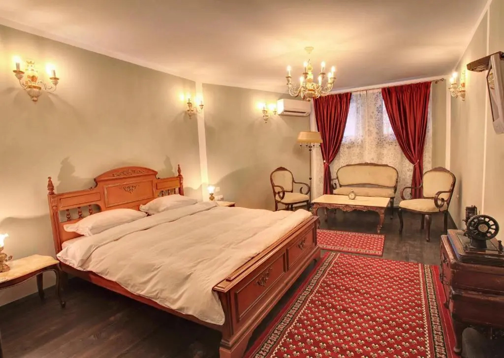 Economy Double Basement room (full double bed)