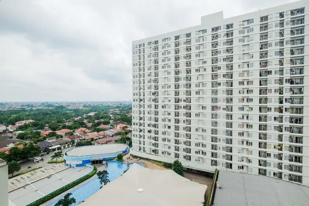 2BR Apartment at Cinere Bellevue with Access to Mall