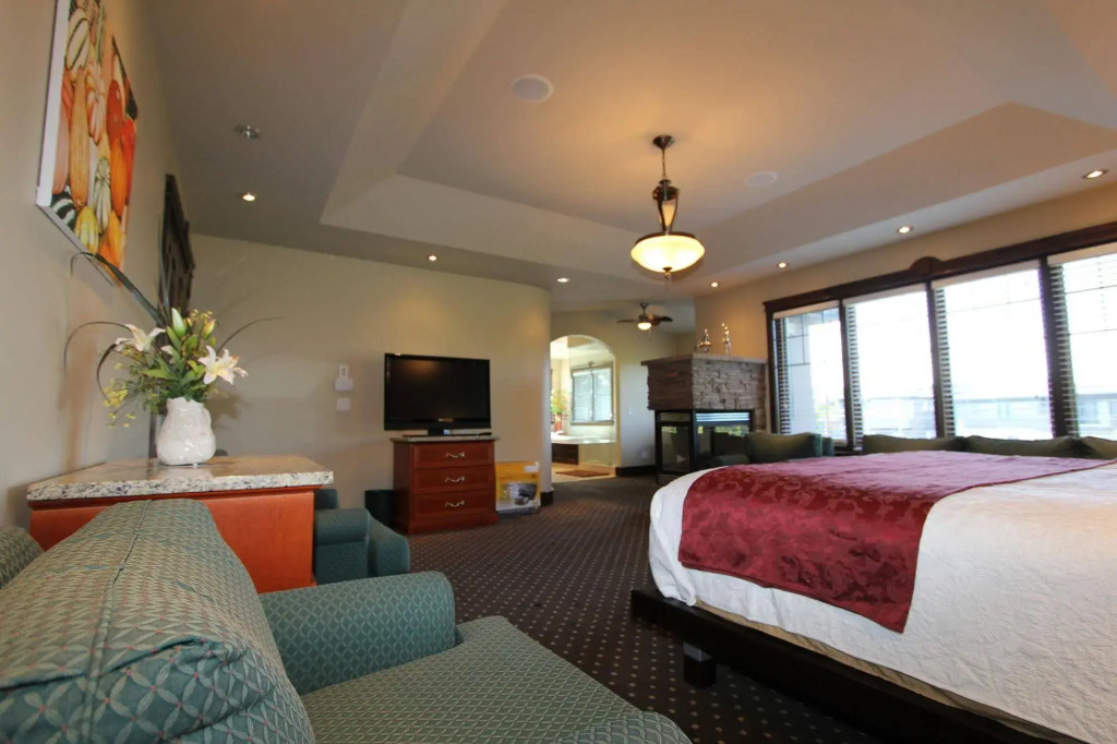 Westmount River Inn - фото 18