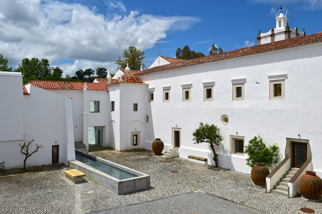 Pousada Convento de Arraiolos - Historic Hotel