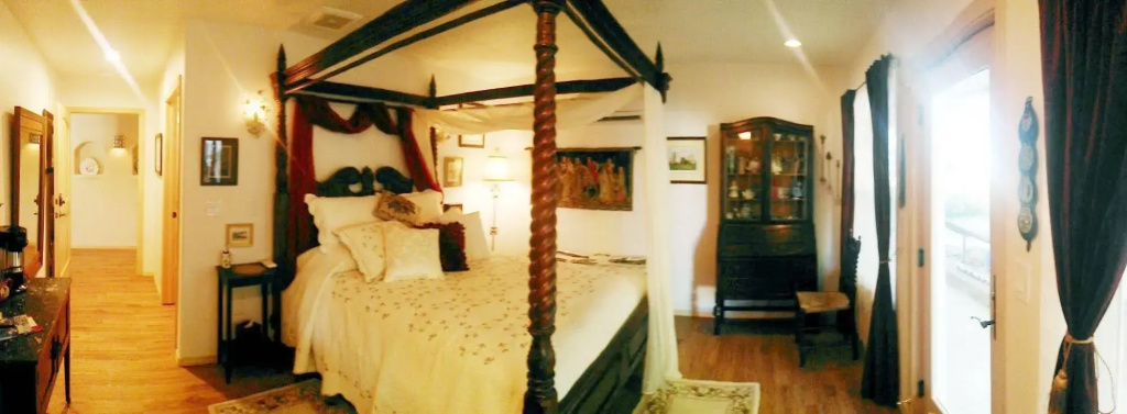 Red Horse Bed and Breakfast - фото 10
