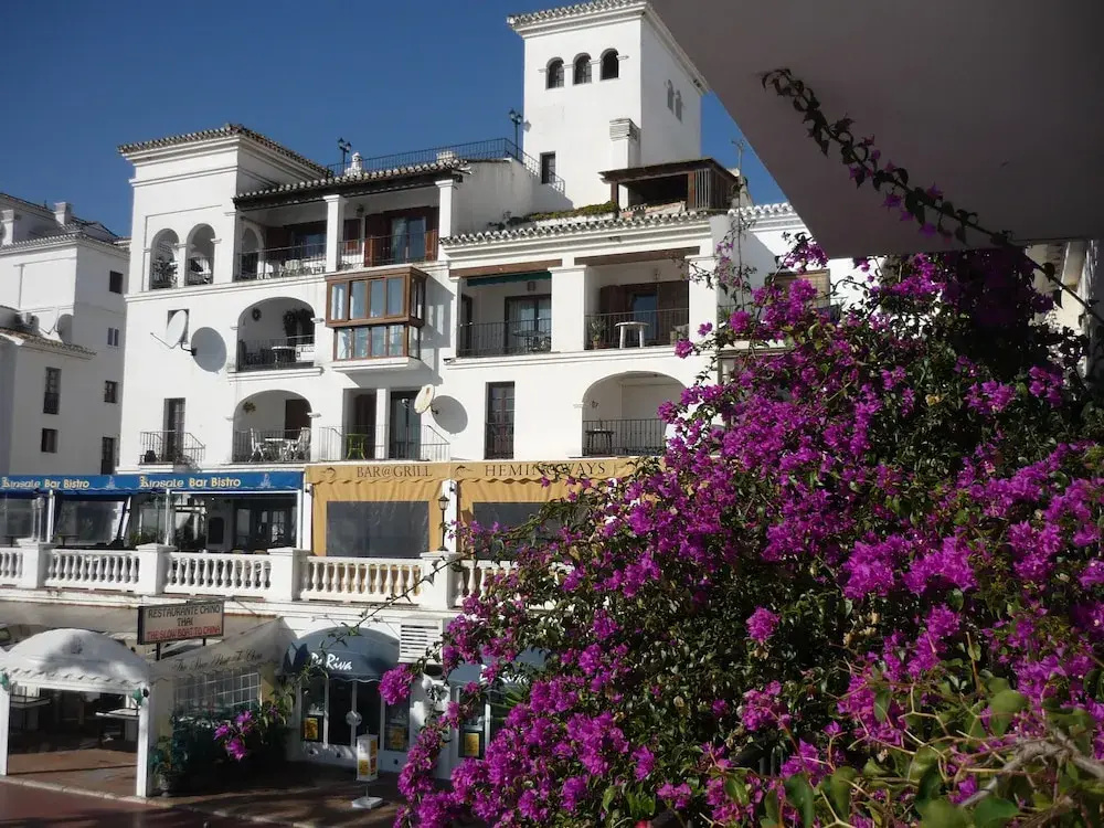 Puerto Duquesa Front Line Sea View Golf Studios - Longer Lets