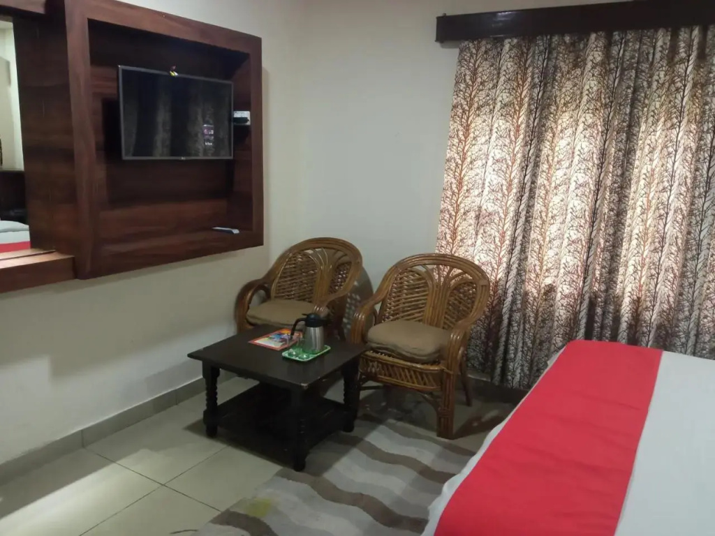 Hotel Mountain Trail By OYO Rooms