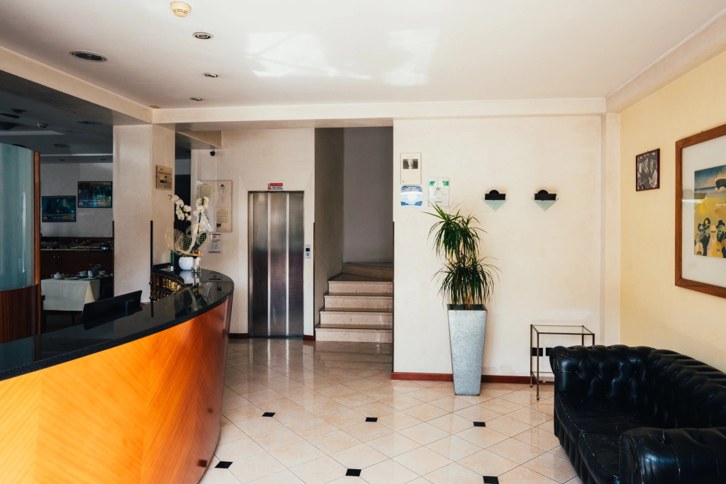 Hotel photo 2