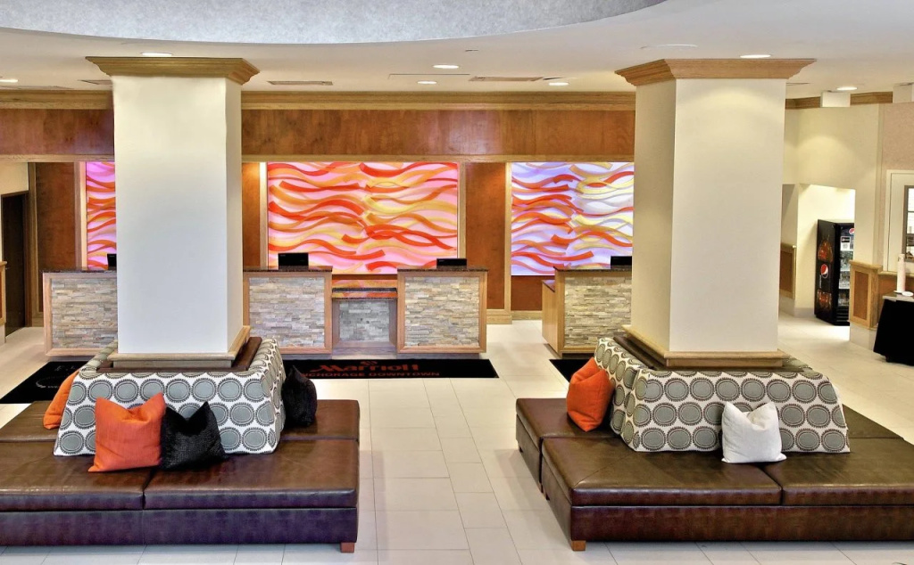 Lobby & Reception
