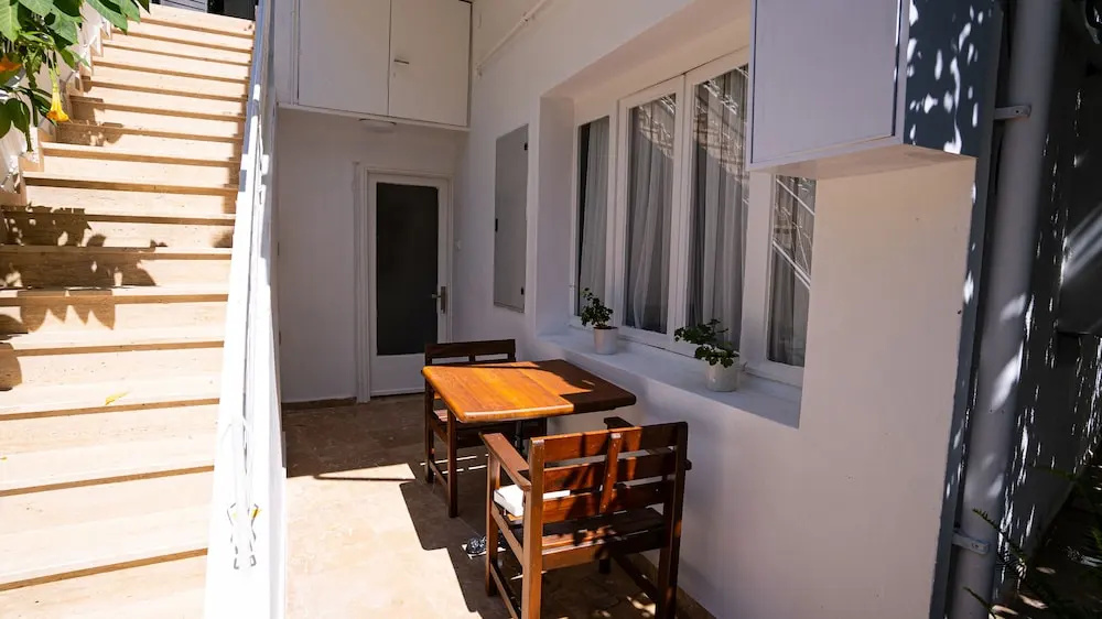 Ece Suit Büyükada