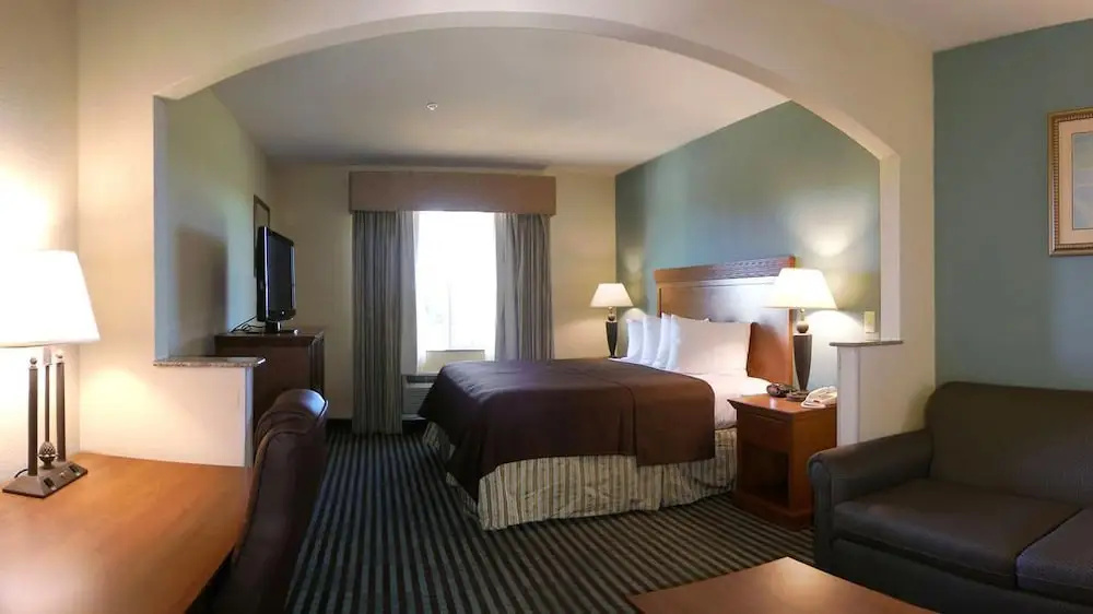 Best Western Marlin Inn & Suites