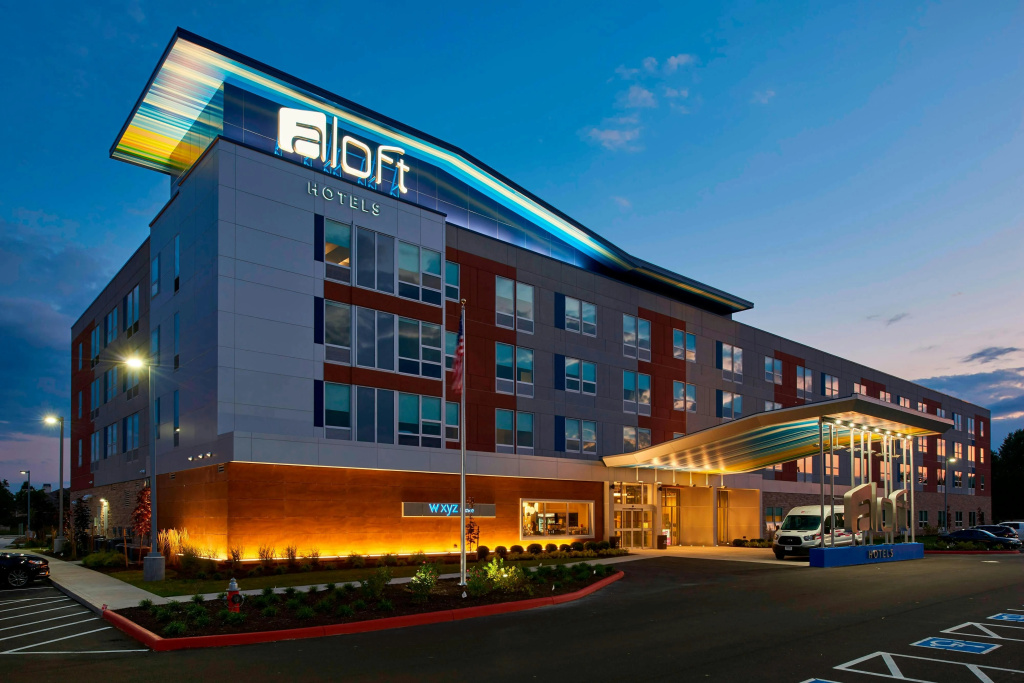 Aloft by Marriott Cleveland Airport