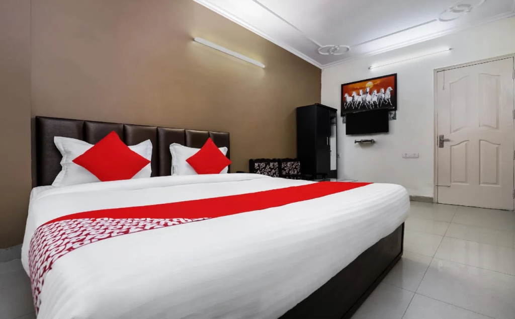 Bedroom