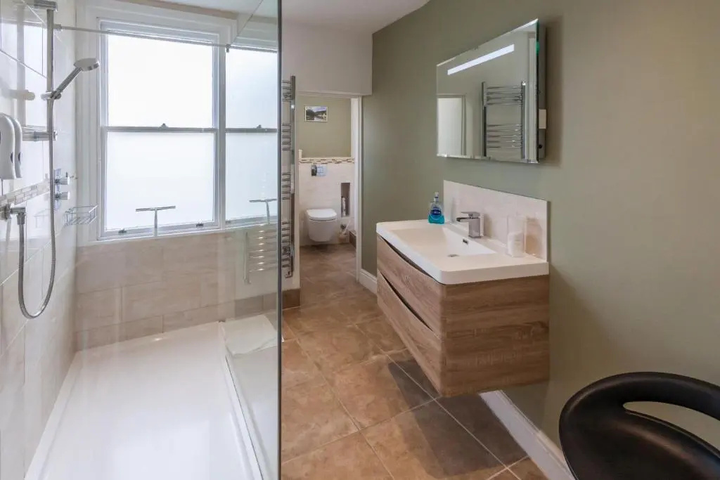 Bath Holiday Suites - Chambres