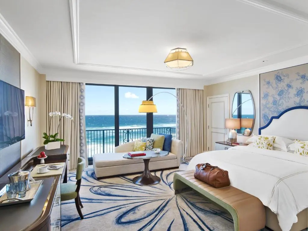 Standard Double room oceanfront (full double bed)