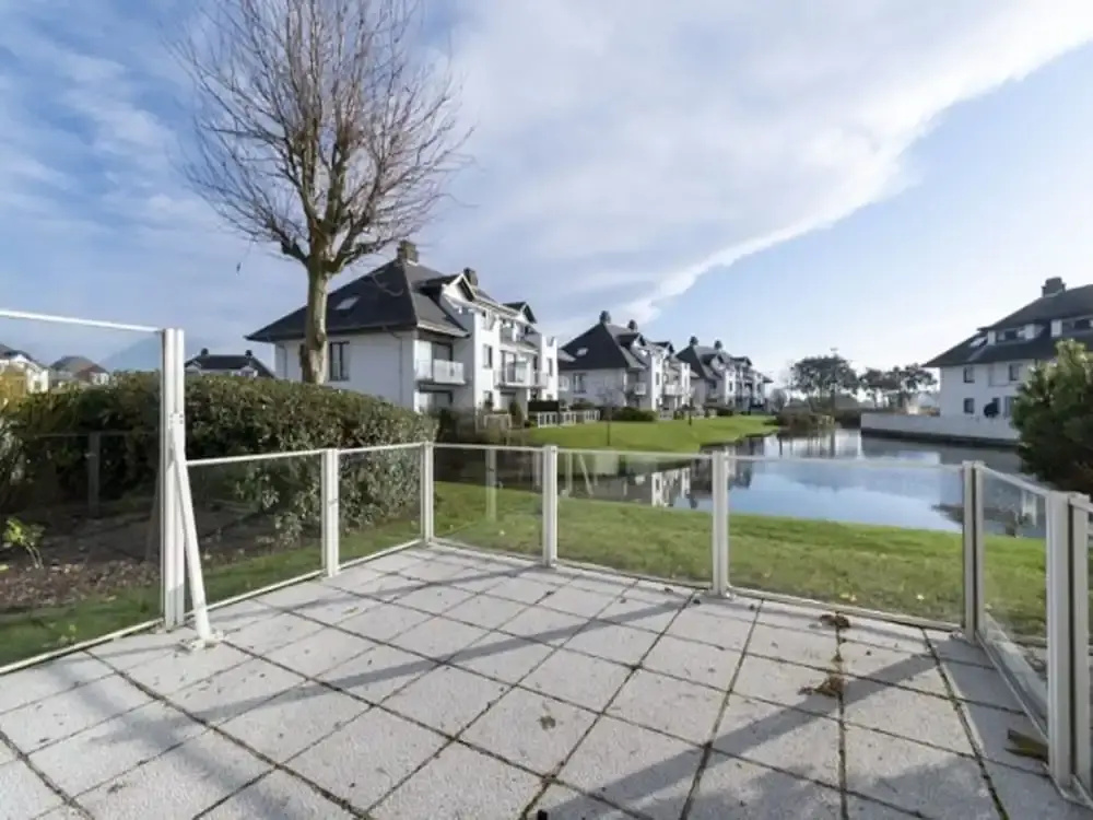 Apartment in Middelkerke Near Beach & Pool