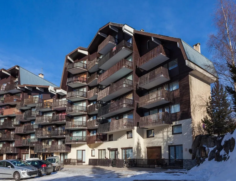 Voir la photo 1 — Slope-side Apartment With Balcony Views