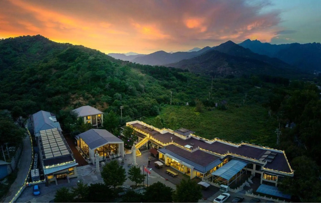 Floral Hotel·Lanting Hot Spring Hotel(Mutianyu Great Wall shops)