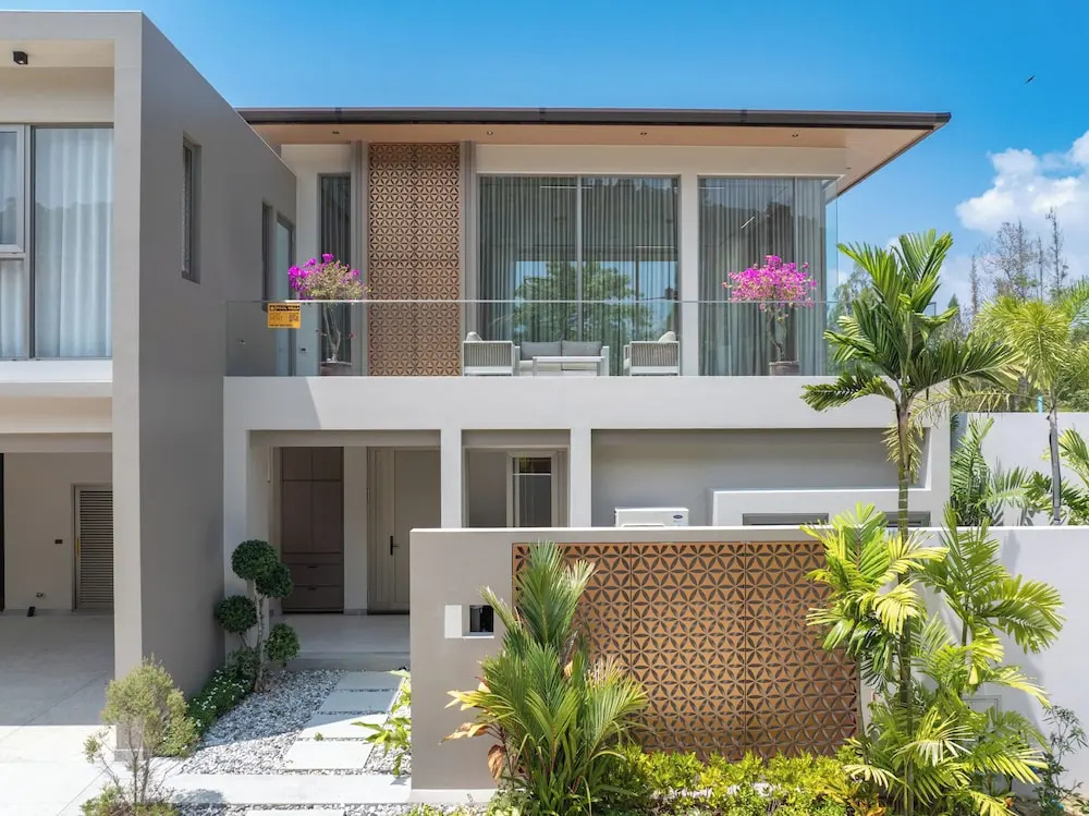 GRAND VIEW Residences Villa with Pool